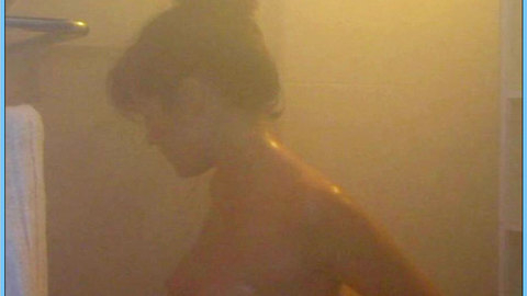 Pic: Kim Tyler in Bloody Mary