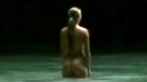 Pic: Vijessna Ferkic in Ohne einander