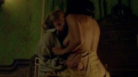 Pic: Jessica Parker Kennedy in Black Sails