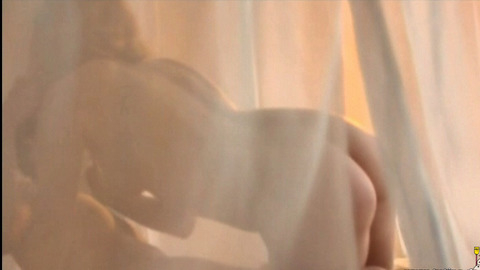 Pic: Nora König in Amor, Venus und der Tod