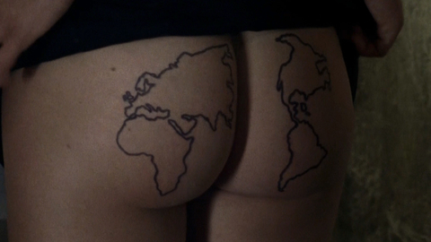 Pic: Marie Kremer in Les cinq parties du monde