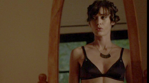 Pic: Lizzy Caplan in Save the Date