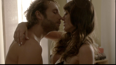 Pic: Lizzy Caplan in Save the Date