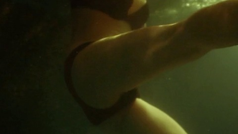 Pic: Madeline Zima in Breaking the Girls