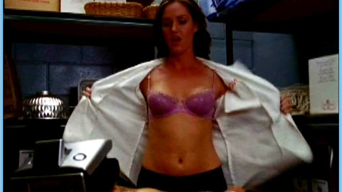 Pic: Erinn Hayes in Kitchen Confidential (2005-2006)