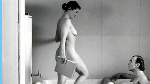 Pic: Anna Steffens in Detektive oder Die glücklosen Engel der inneren Sicherheit