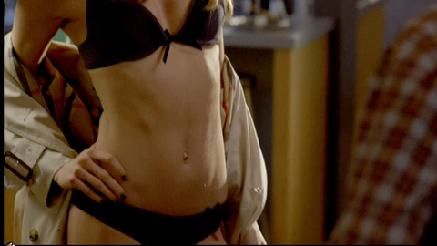 Pic: AnnaLynne McCord in 90210