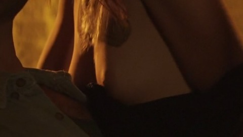 Pic: Sonja Kinski in Dark Hearts