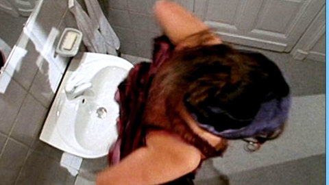 Pic: Sandrine Molaro in Young, Beautiful and Screwed Up (2004)