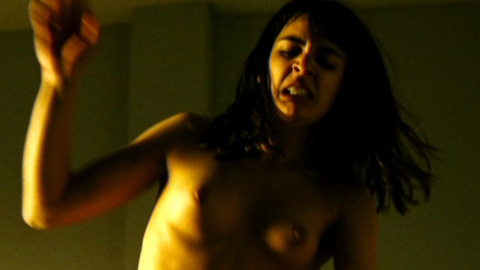 Pic: Adriana Ugarte in Cabeza de perro