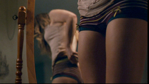 Pic: Hilary Duff in According to Greta