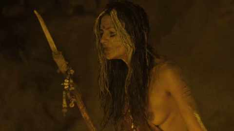 Pic: Aruna Shields in Ao, le dernier Néandertal