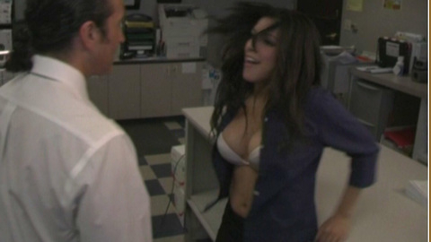 Pic: Amanda Rivas in For Amor