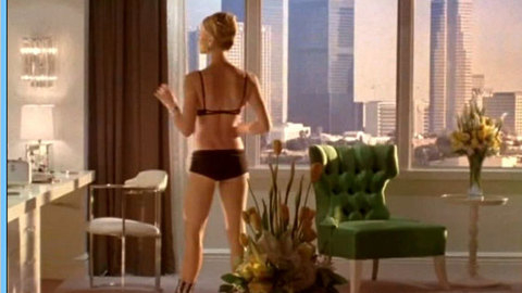 Pic: Yvonne Strahovski in Chuck