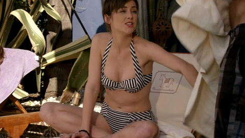 Pic: Jessica Stroup in 90210
