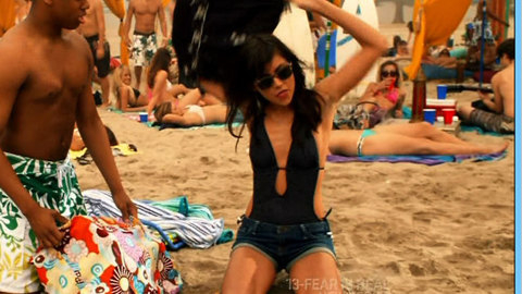 Pic: Jessica Stroup in 90210