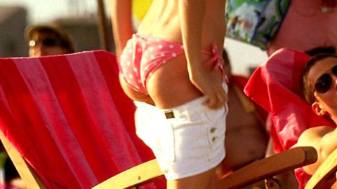 Pic: Alona Tal in Cane