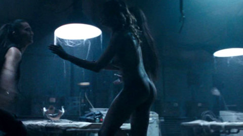 Pic: Oksana Borbat in Return to House on Haunted Hill