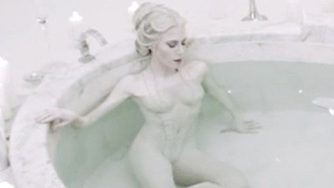 Pic: Jaime Murray in Defiance