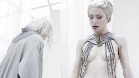 Pic: Jaime Murray in Defiance