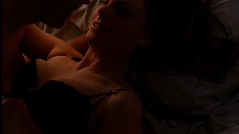 Pic: Emily Deschanel in Bones