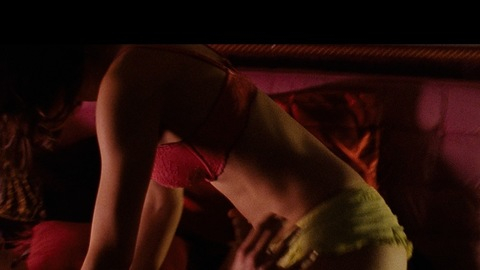 Pic: Lindsey Shaw in No One Lives (2012)