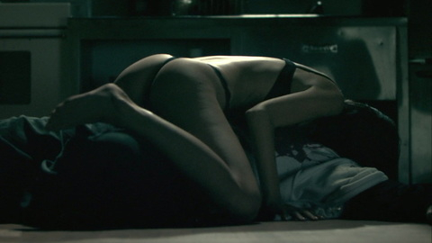 Pic: Erica Cox in Bitten
