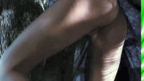 Pic: Mélanie Bernier in Sa majesté Minor