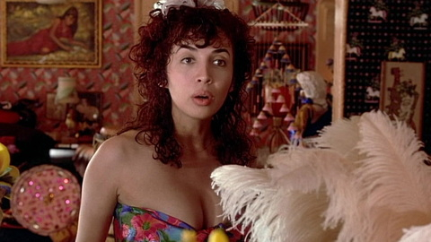 Pic: Angela Lanza in The Perez Family