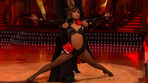 Pic: Cheryl Burke in Dancing with the Stars