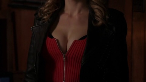 Pic: Olesya Rulin in Powers (2015-2016)