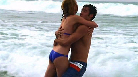 Pic: Emily VanCamp in Revenge