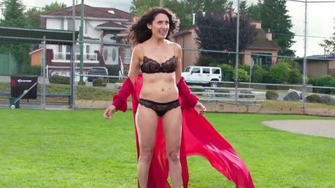 Pic: Lisa Edelstein in Girlfriends' Guide to Divorce