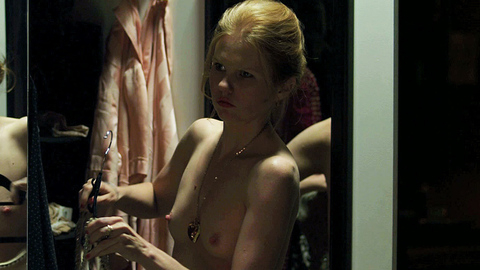 Pic: Shanyn Leigh in 4:44 Last Day on Earth