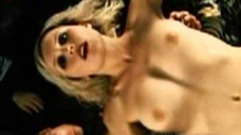 Pic: Isabelle Blais in Borderline
