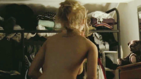 Pic: Teresa Palmer in Bear