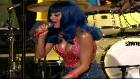 Pic: Katy Perry in MTV Movie Awards