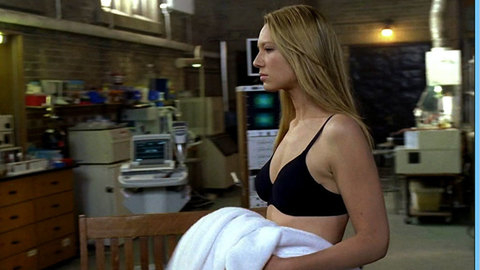 Pic: Anna Torv in Fringe
