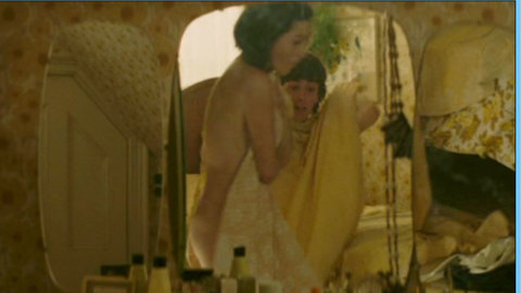 Pic: Elaine Cassidy in When Did You Last See Your Father?