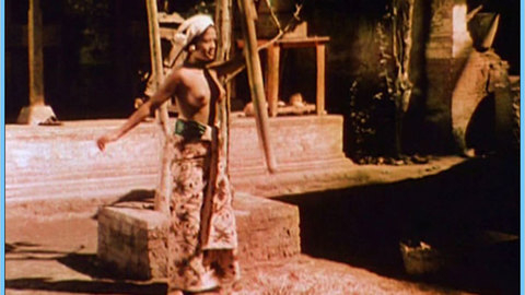 Pic: Poetoe Aloes Goesti in Legong: Dance of the Virgins