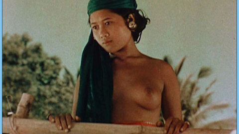 Pic: Poetoe Aloes Goesti in Legong: Dance of the Virgins