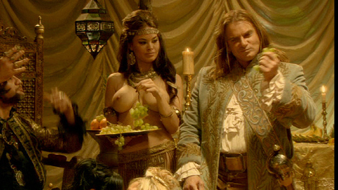 Pic: Brea Lynn in Pirates II: Stagnetti's Revenge