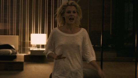 Pic: Rachael Taylor in The Loft (2014)