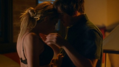 Pic: Ashley Benson in Pretty Little Liars