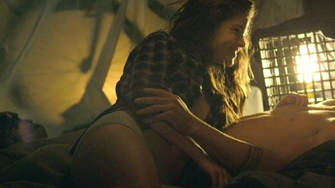 Pic: Marie Avgeropoulos in Tracers