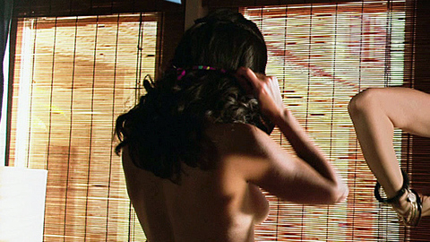 Pic: Alyssa Diaz in Shark Night 3D