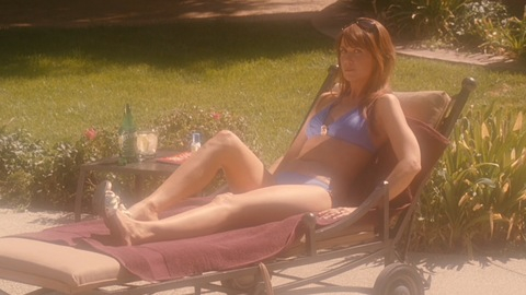 Pic: Kristen Wiig in Extract