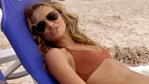 Pic: Shantel VanSanten in One Tree Hill