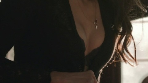 Pic: Nina Dobrev in The Vampire Diaries