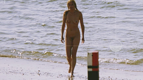 Pic: Sophie Hilbrand in Summer Heat